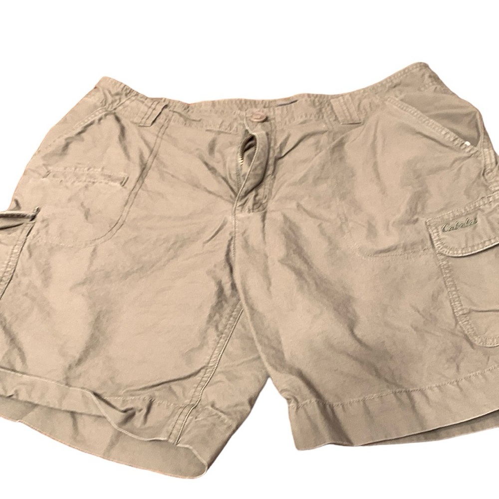 Cabela’s women’s size 14 hiking shorts, light olive green